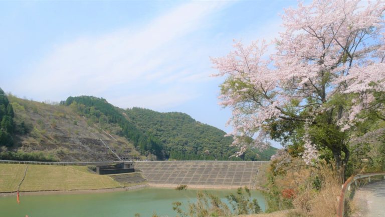 清願寺ダム アースダムとしては堤高日本一│Harada Office Weblog