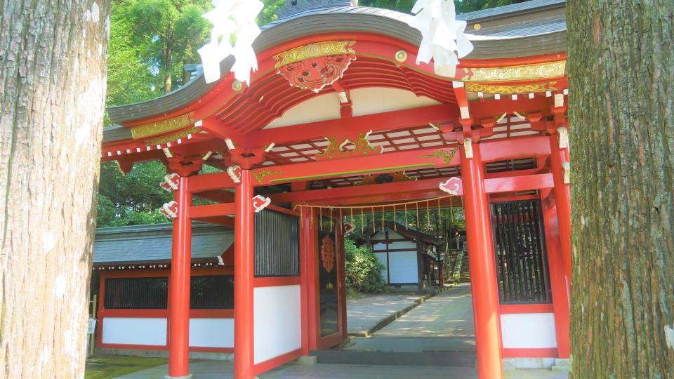 霧島東神社 御池に棲む九頭龍の安息地 Harada Office Weblog