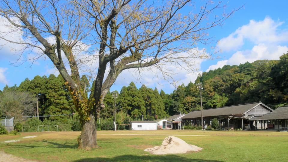 肝付町立川上中学校 高山川の川上にある木造校舎は国の有形登録文化財│Harada Office Weblog