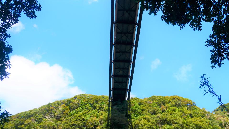 究極の美◼️蔵からかなり美しいエメラルドグリーンの見事な大きな壺、壷が出てきました 雄川の滝 エメラルドグリーンの美しい滝つぼ│Harada Office Weblog