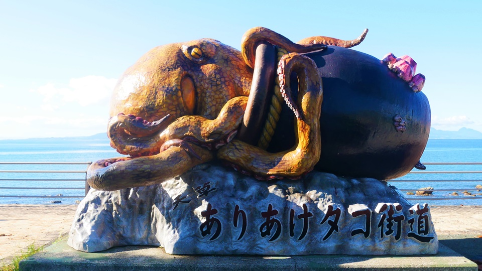 ありあけタコ街道 リップルランドの大だこモニュメントと祈りダコ