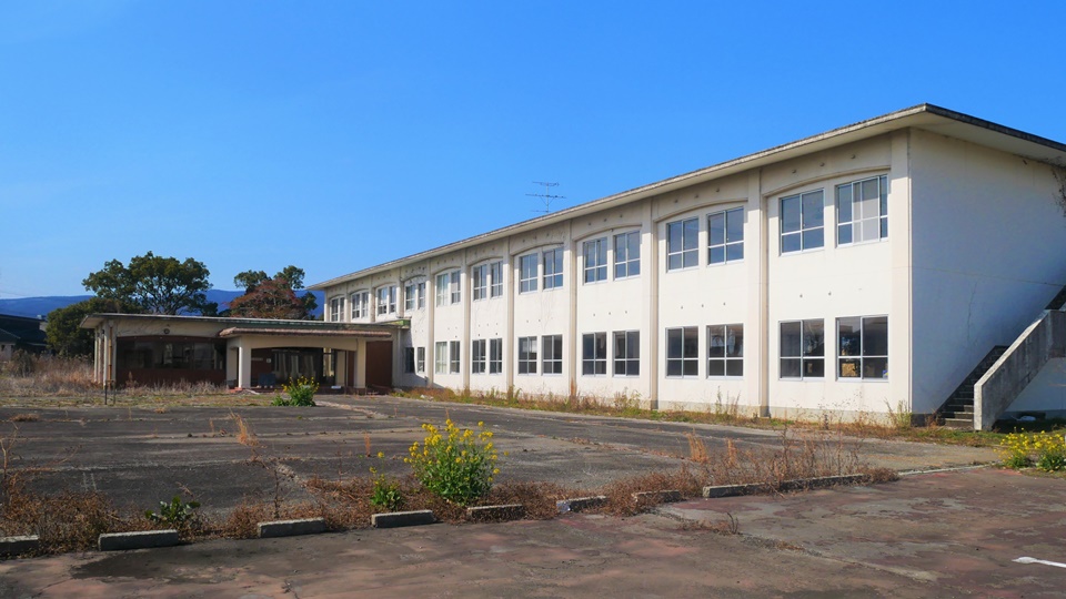 国立療養所宮崎病院附属看護学校 軍都川南に残る唐瀬原給水塔と看護学校 Harada Office Weblog